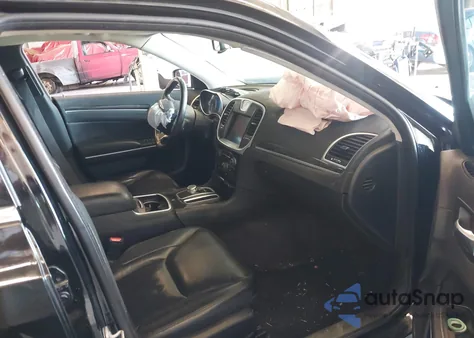 2019 Chrysler 300 Touring L из США, поврежденный, VIN 2C3CCAAG0KH517324